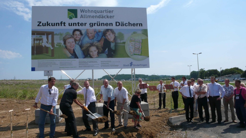 Allemändäcker Spatenstich 20.07.2010 Und los gehts: Spatenstich durch die lokale Polit-Prominzen für den 1. Bauabschnitt der Allemendäcker im Sindelfinger Ortsteil Maichingen.